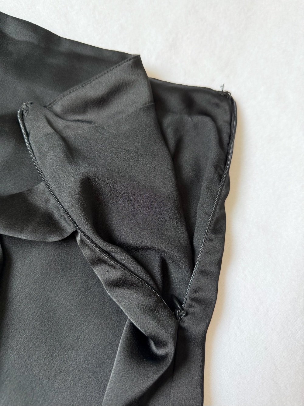 Black Satin Wrap Tie Mini Skirt Medium Forever 21 Y2K - Picture 4 of 9